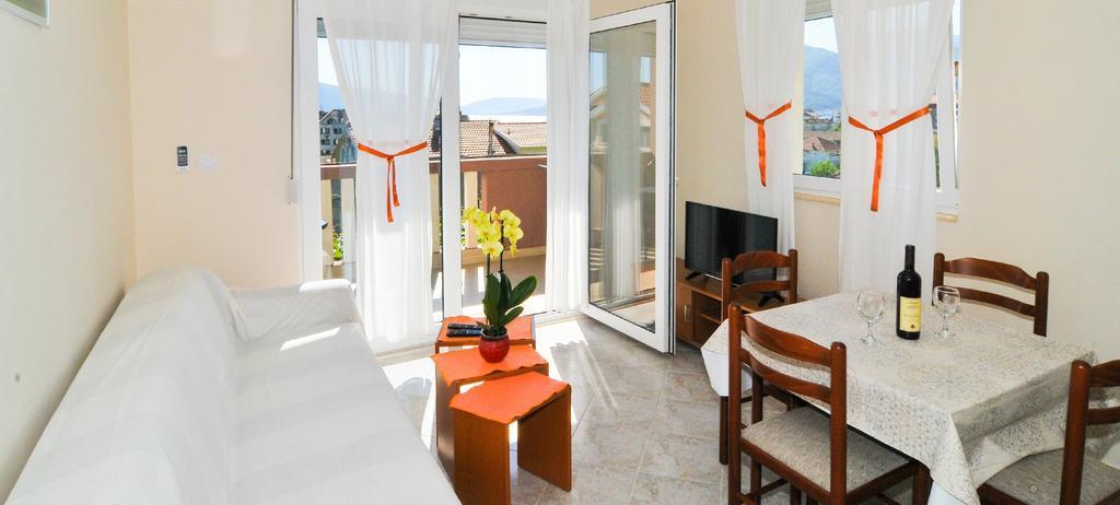 Apartments Mira Tivat Kültér fotó