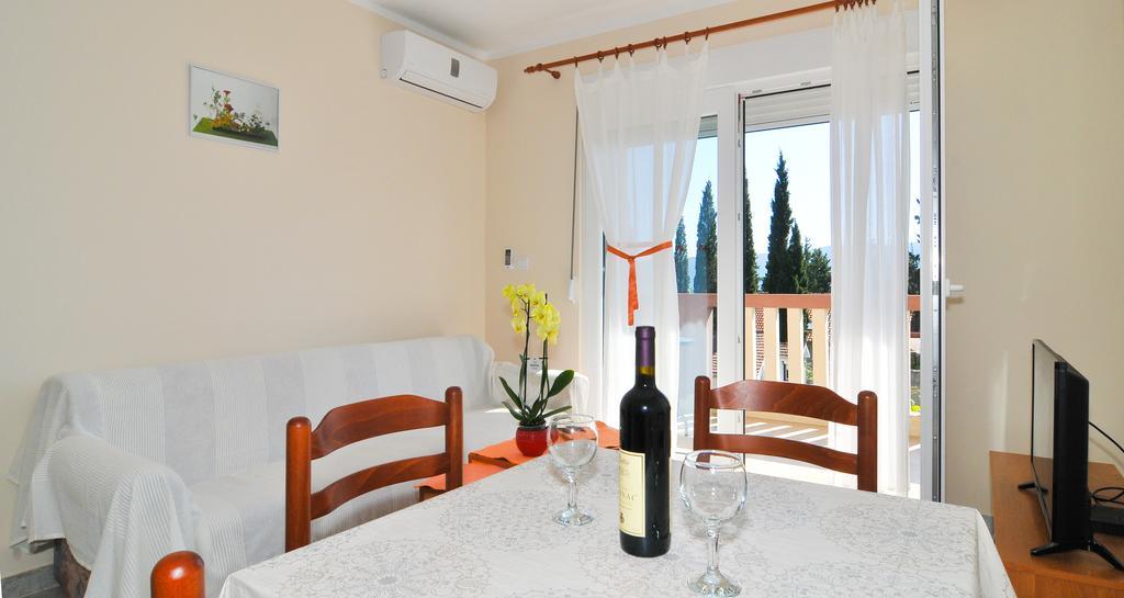 Apartments Mira Tivat Kültér fotó