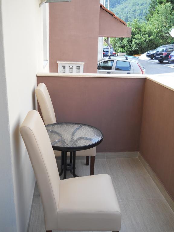 Apartments Mira Tivat Kültér fotó