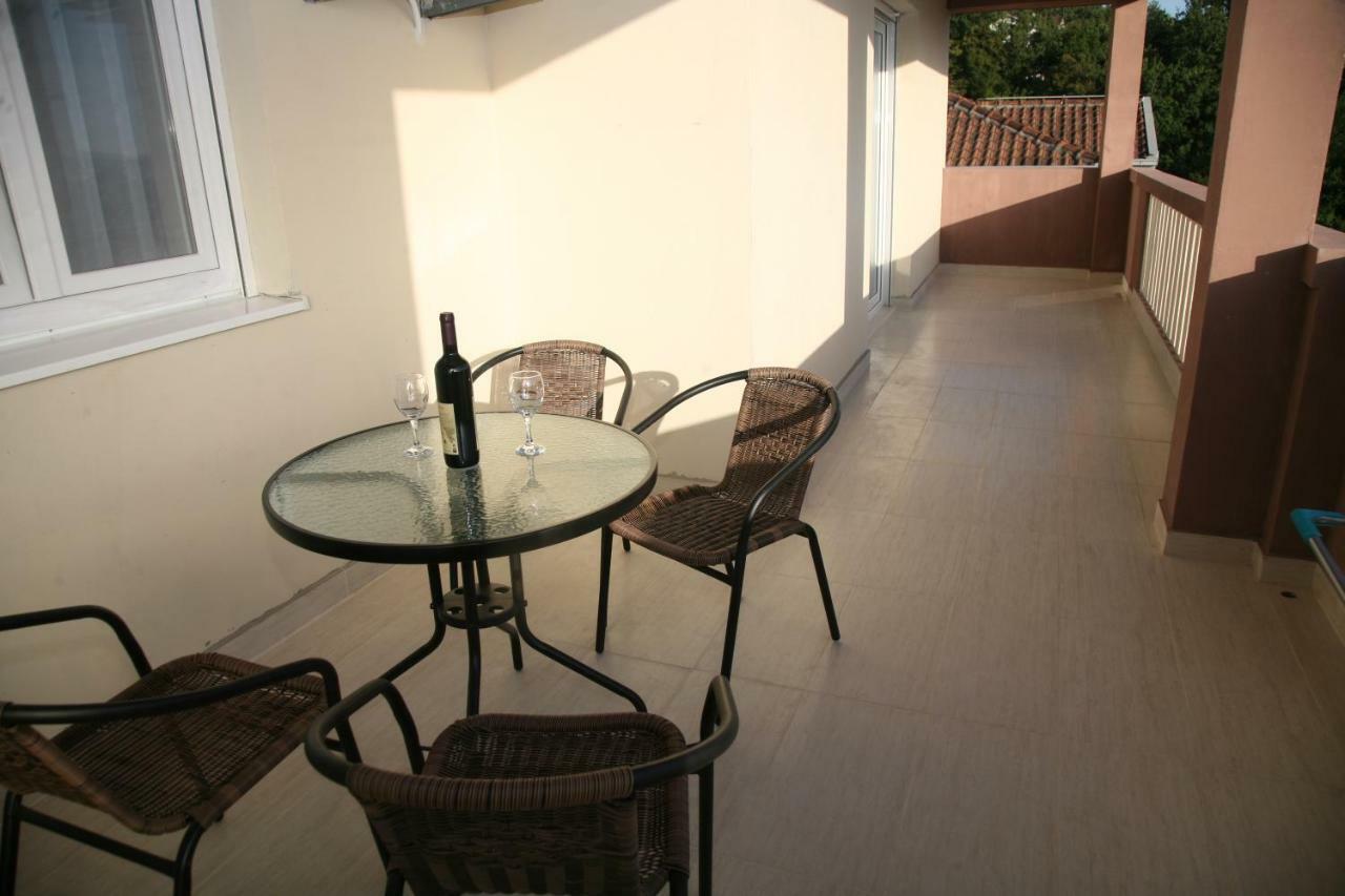 Apartments Mira Tivat Kültér fotó
