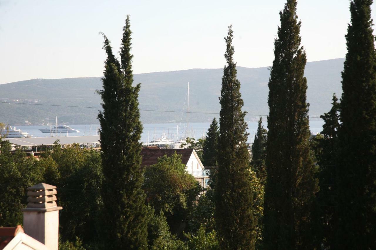 Apartments Mira Tivat Kültér fotó