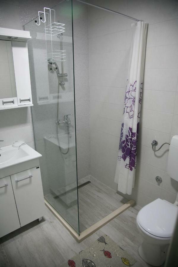 Apartments Mira Tivat Kültér fotó