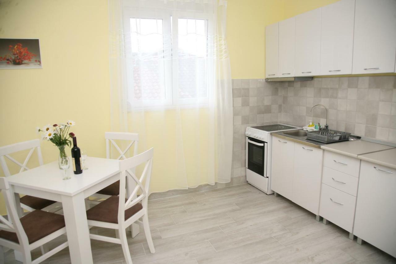 Apartments Mira Tivat Kültér fotó